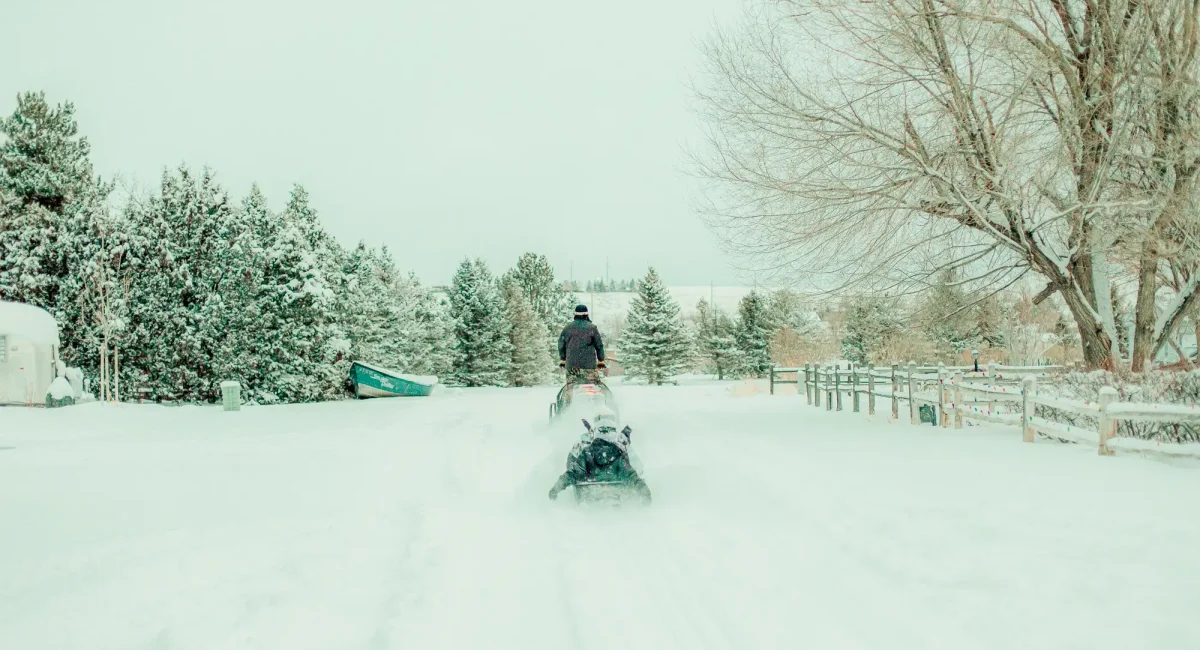 10 tips for sale sledding Ontario's winter trails